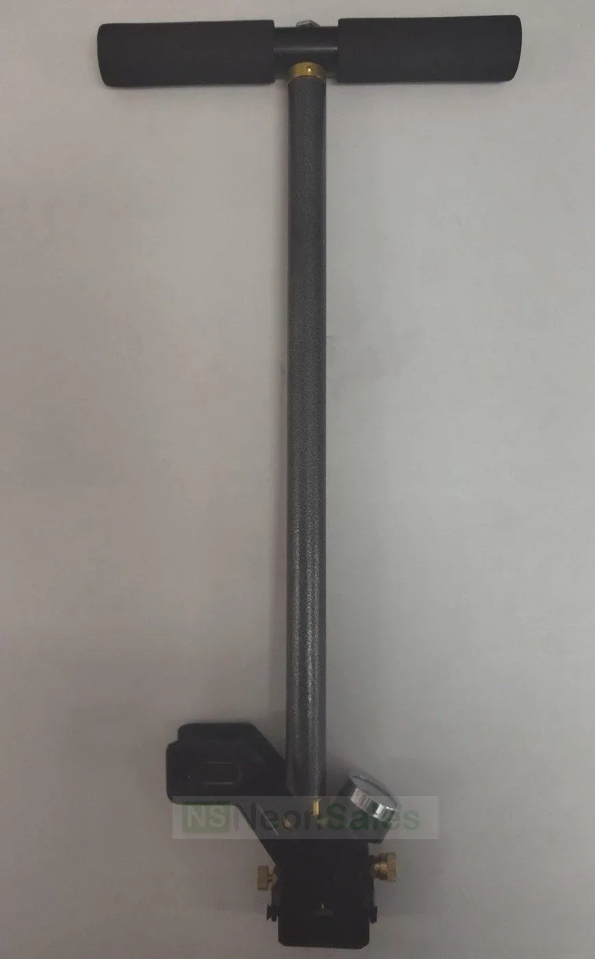 AIRMEGA 4500 PSI HANDPUMP W/ DESSICANT, 3-STAGE