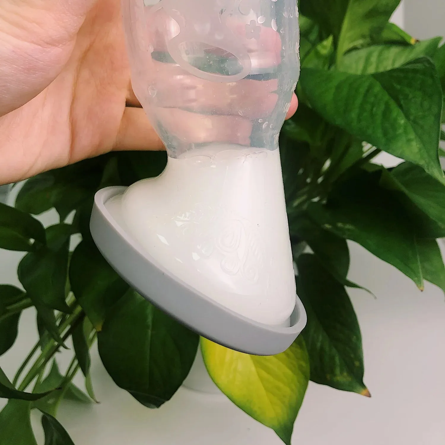 HAAKAA SILICONE BREAST PUMP & CAP | GEN 2